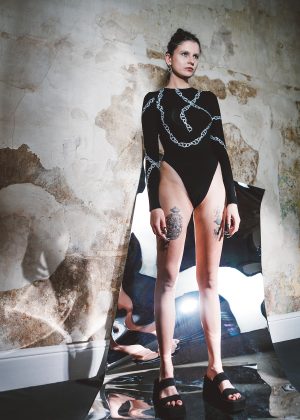 BOLA BODY CHAIN